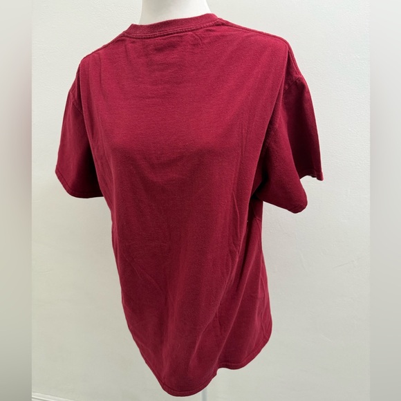 Disney Parks Walt Disney World Mickey Minnie Retro Logo T-Shirt Red Size L EUC - Picture 3 of 5